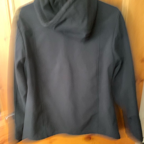 Black coat, lined,size M - Picture 3 of 3